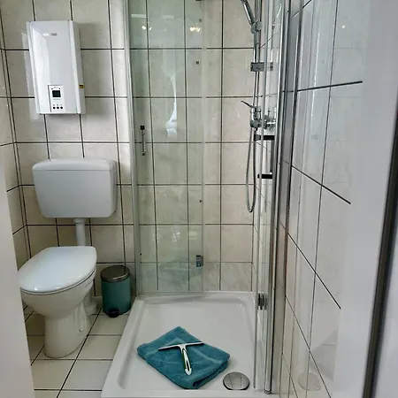 Haus Sorgenfrei Mini-butze, Klein, Fein Und Mit Ganz Viel Herz Lübeck
